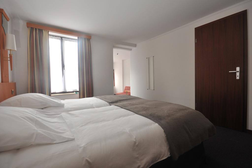 Hotel Du Perron ธูส์ ห้อง รูปภาพ